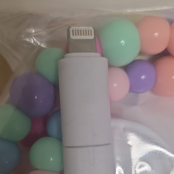 Colorful Beaded Charging Cable - Picture 3 of 4